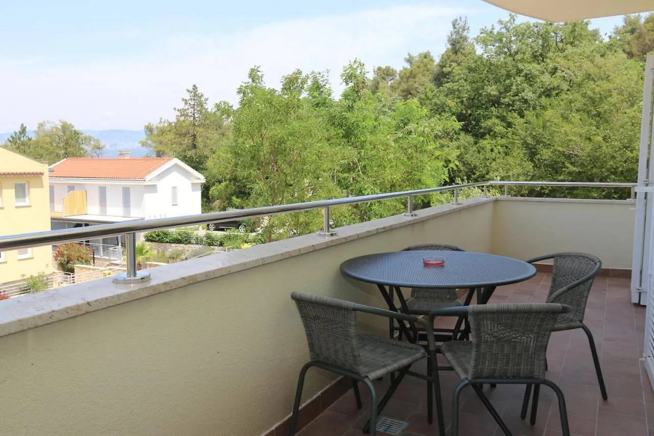 Apartments Sucic Iva I Tea Soline