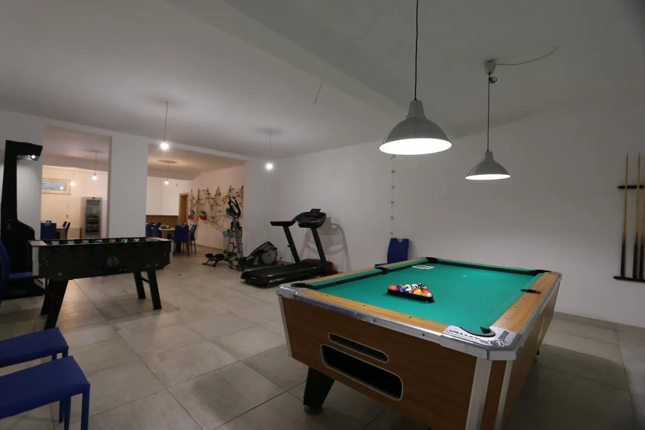 Apartments Sucic Iva I Tea Soline